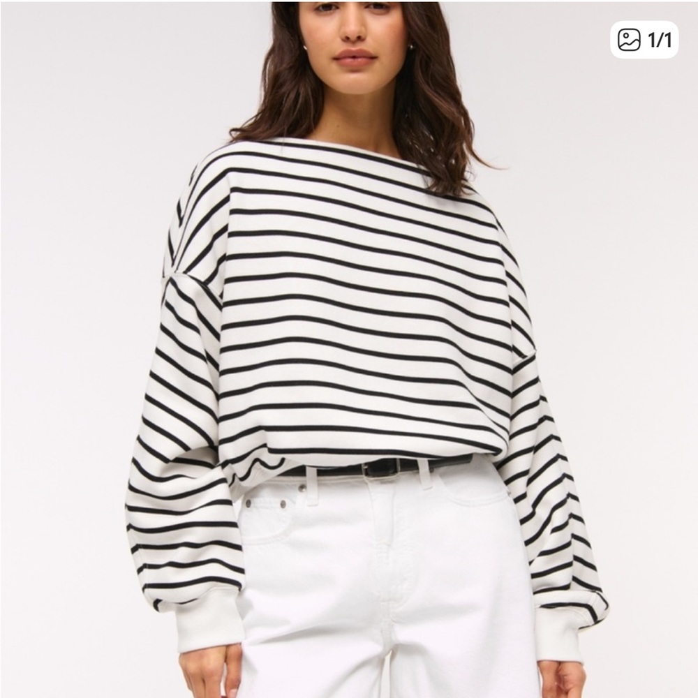 Abercrombie & Fitch Sunday Slash Top